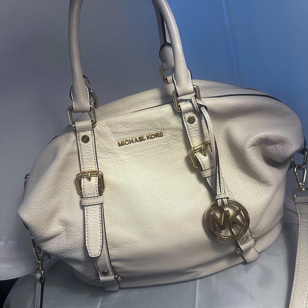 Michael Kors Large Handbag, Cream with gold tone hardware. Great condition